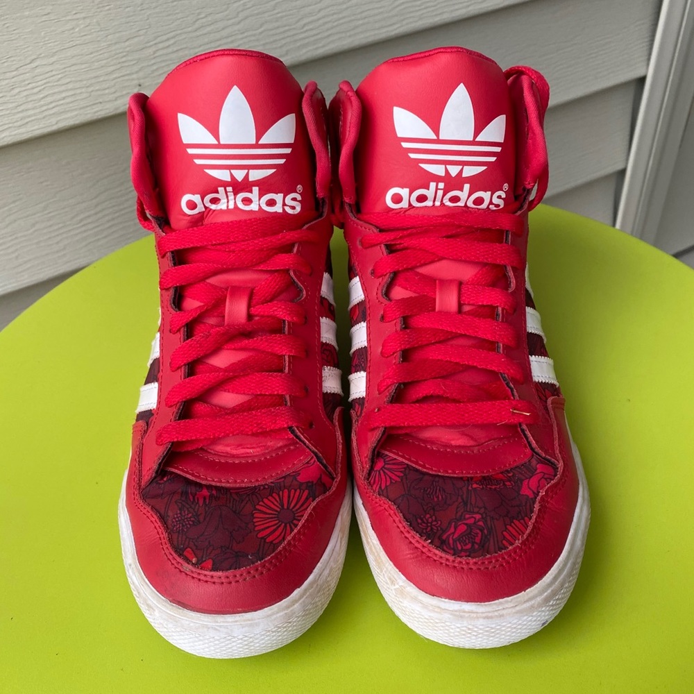 Women’s/kids Adidas High Tops